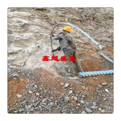 阿勒泰边坡防护网施工案例