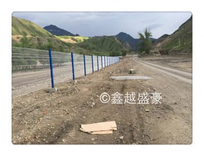 庙尔沟护栏网施工案例